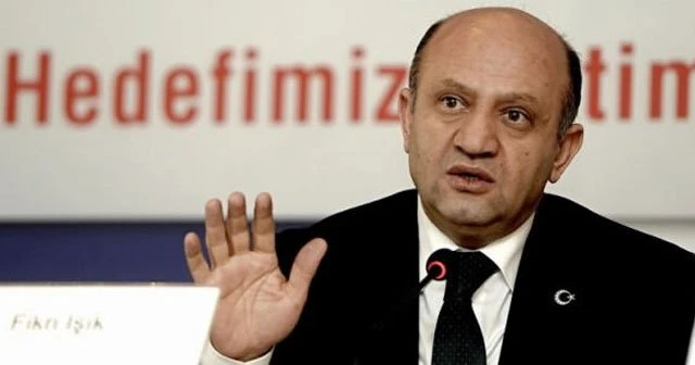 Işık, 'Acilen 70 bin bilişim uzmanına ihtiyaç var'