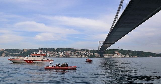 İstanbul Boğazı&#039;nda akıl almaz olay