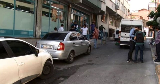 İstanbul&#039;da güpegündüz market soygunu