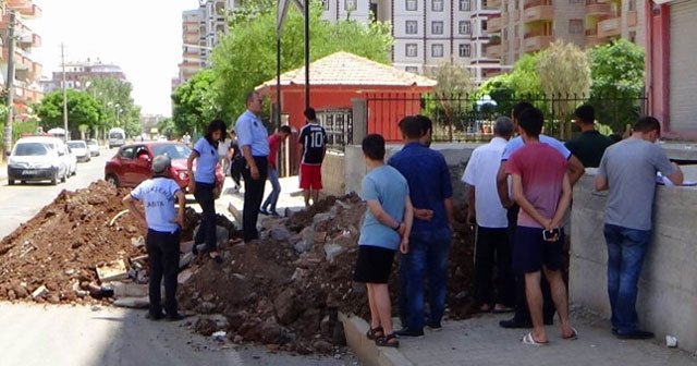 Kaçak kazı yaparken binayı havaya uçuracaklardı