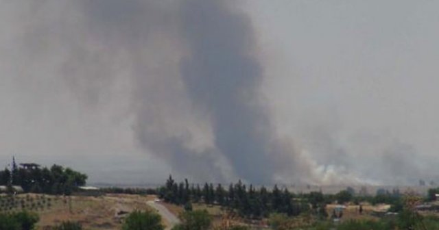 Kilis&#039;in karşısındaki Azez&#039;de dumanlar yükseldi