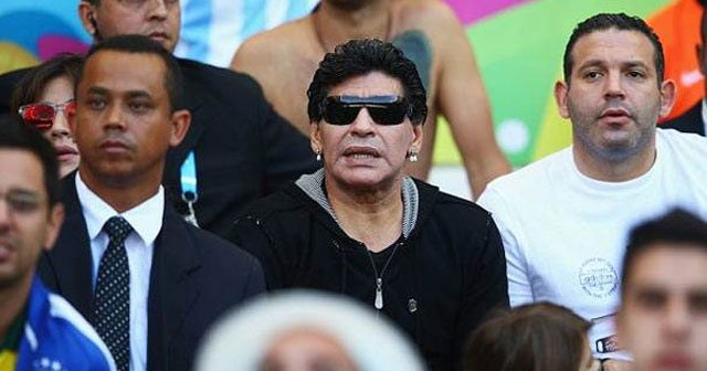 Maradona, FIFA&#039;dan görev bekliyor
