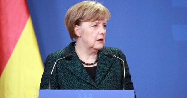 Merkel'den Yunanistan açıklaması