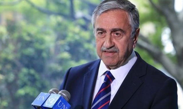 Mustafa Akıncı, &#039;Umudumuzu yitirmemeliyiz&#039;