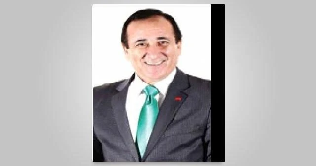 Mustafa ŞENYURT  kimdir?