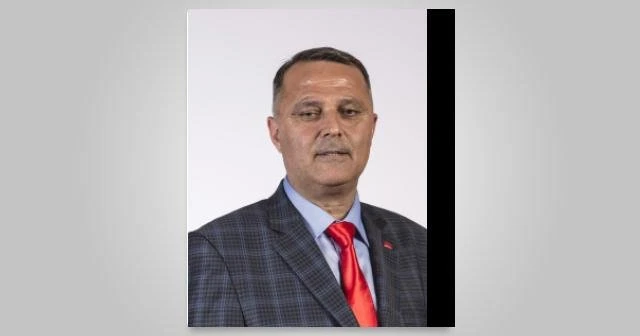Nusret Bayar  kimdir?