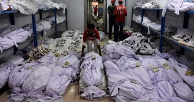 Pakistan&#039;da ölü sayısı 700’e yükseldi