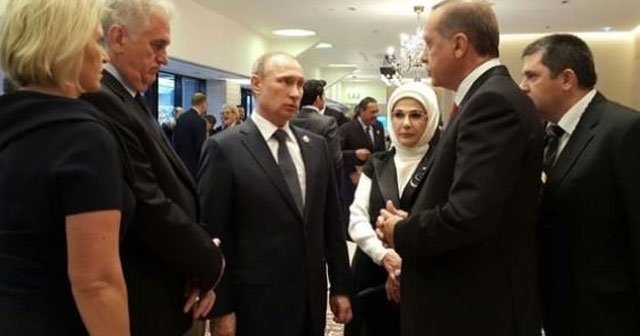 Putin ve Erdoğan arasında beklenen görüşme gerçekleşti