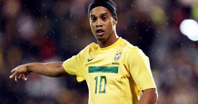 Ronaldinho video ile duyurdu, &#039;Yakında geliyorum&#039;