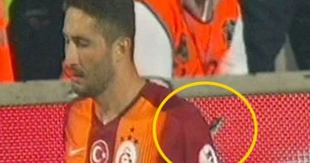 Sabri'ye çakı fırlattılar