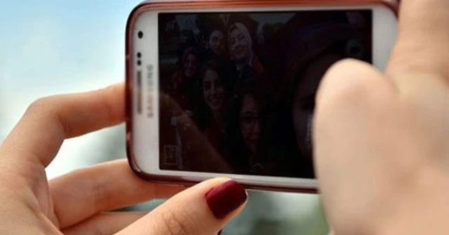 Sandık başında selfie 250 TL’ye patladı