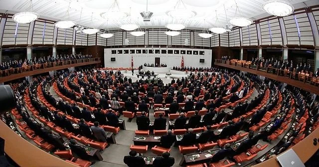 TBMM'de yeni milletvekilleri ant içiyor
