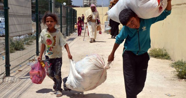 Türkiye&#039;ye 150 Suriyeli daha geçiş yaptı