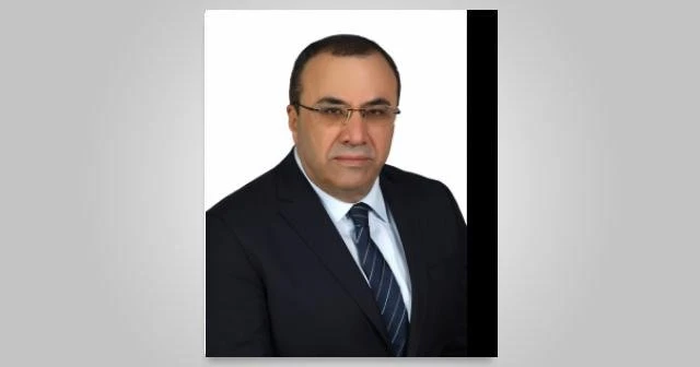 Vahit Kayrıcı  kimdir?