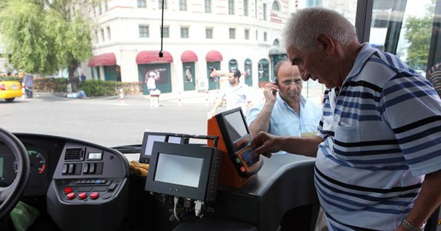 Yaşlıların otobüs paralarını devlet ödeyecek