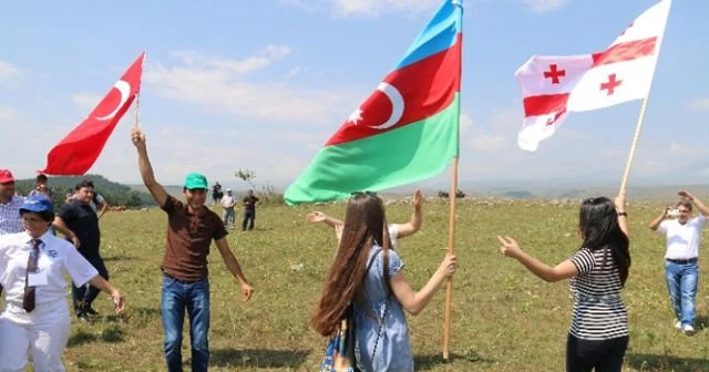 3 ülke tek bayramda buluştu