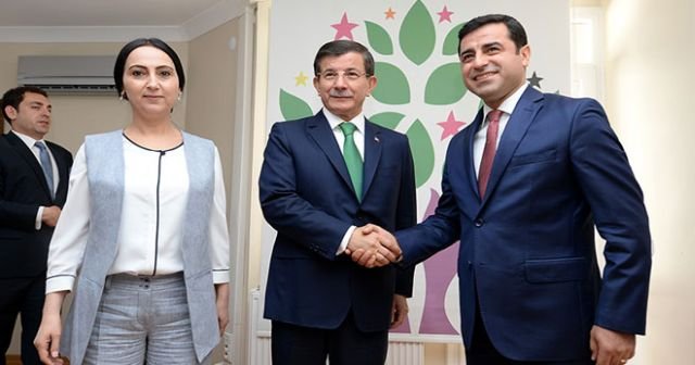 AK Parti-HDP görüşmesi başladı