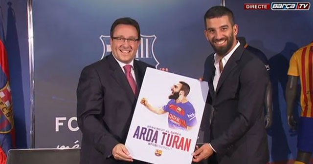 Arda Turan Barcelona&#039;ya imzayı attı