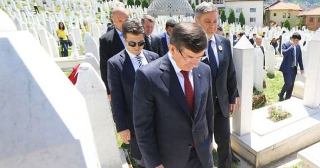 Başbakan Davutoğlu Bosna Hersek&#039;te