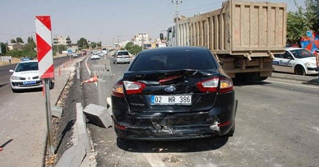 Başbakan&#039;ın konvoyunda kaza, 2 yaralı