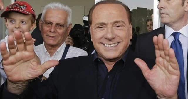 Berlusconi'ye 3 yıl hapis cezası