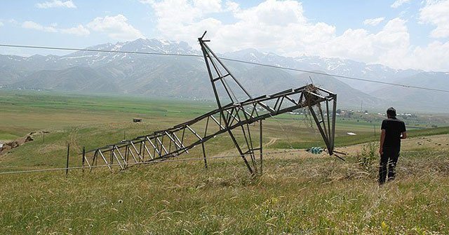 Cizre-Silopi elektrik iletim hattına sabotaj