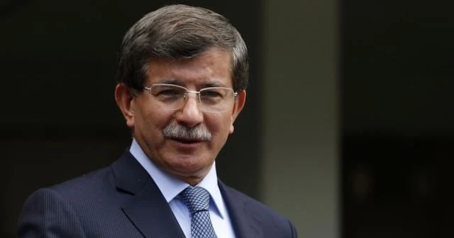 Davutoğlu CHP ile temasları sürdüren heyetle görüştü