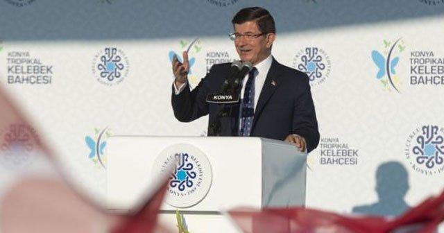 Davutoğlu, &#039;Kelebekler bize tefekkürü öğretir&#039;