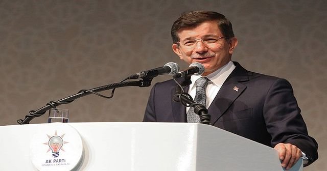 Davutoğlu, &#039;Siyasetin anahtarı daima AK Parti&#039;de olacak&#039;