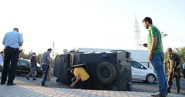 Diyarbakır'da zırhlı araç devrildi, 6 polis yaralı