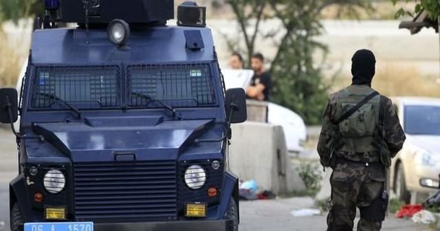 Diyarbakır Lice&#039;de eylem hazırlığındaki iki kişi yakalandı