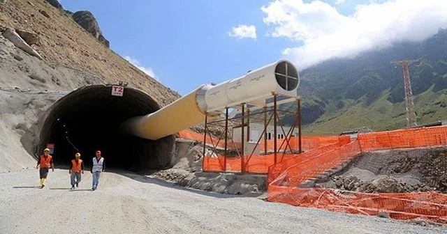 Dünyanın en uzun 2. tünelinde sona gelindi!