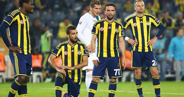 Fenerbahçe&#039;nin yeni kaptanı Mehmet Topal!