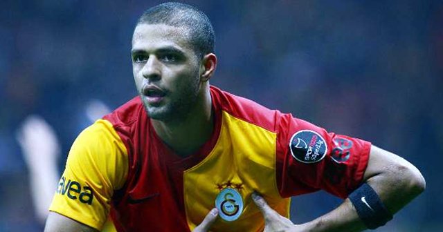 Galatasaray Melo&#039;nun yerine 4 isim ile görüşüyor