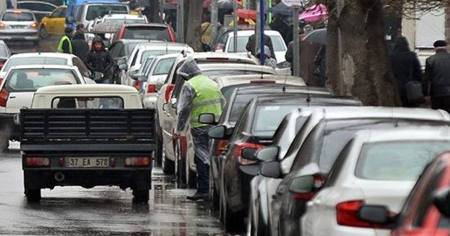 Gökçek müjdeyi verdi!  Yol kenarı otoparkları ücretsiz oluyor