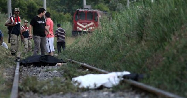 Hatay&#039;da trenin çarptığı 2 Suriyeli hayatını kaybetti