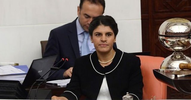 HDP tepkiden korkup Öcalan&#039;ı çekti