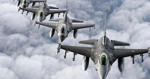 İncirlik Üssü'nden de uçaklar kalktı