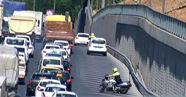 İstanbul’da şerit ihlali yapan sürücülere ceza yağdı