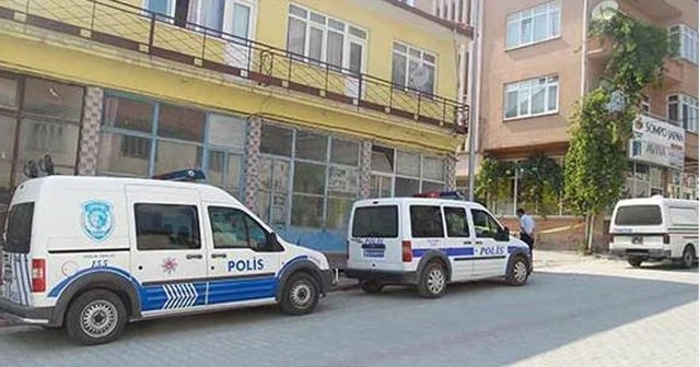 Kütahya&#039;da genç kız evinde ölü bulundu