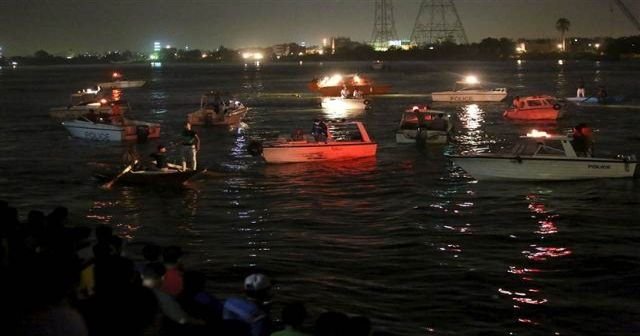 Nil Nehri’nde iki gemi çarpıştı, 15 ölü