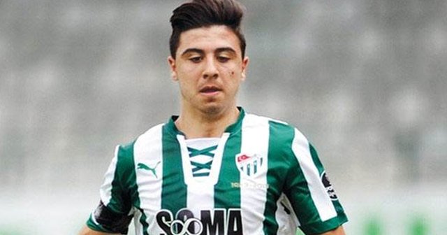 Ozan Tufan Valencia yolunda