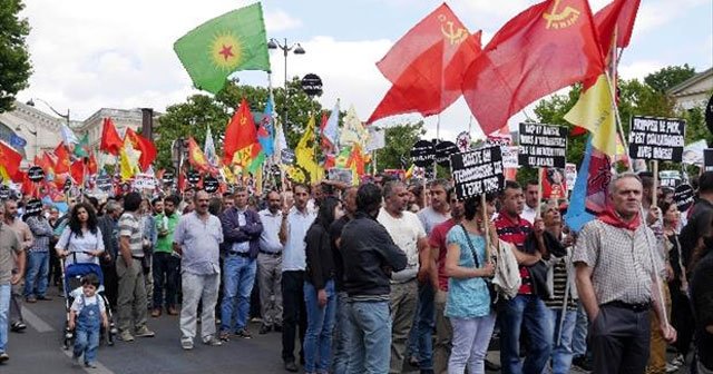 Paris&#039;te &#039;Suruç&#039; protestosu