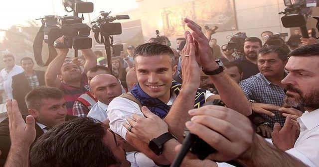 Robin van Persie İstanbul&#039;a geldi