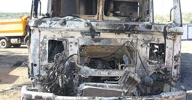Şanlıurfa'da 4 iş makinesi kundaklandı
