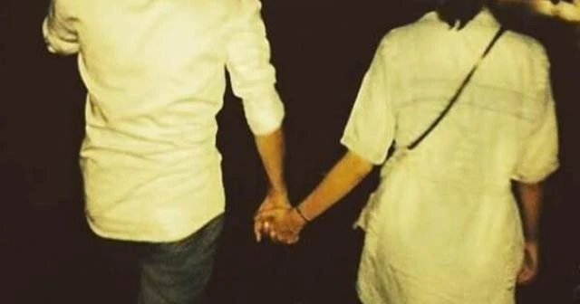 Sarp Akkaya'nın gizemli sevgilisi ortaya çıktı