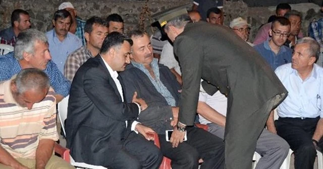 Şehit askerin baba ocağına ateş düştü