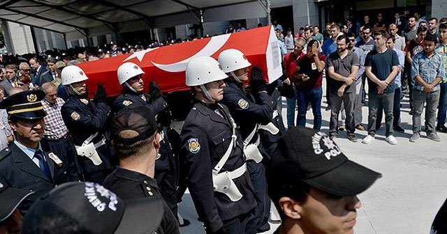 Şehit polis için tören düzenlendi