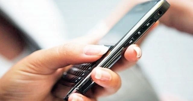 Uzmanlar uyarıyor, telefonlara dikkat