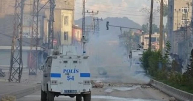 Yüksekova'da izinsiz gösteri